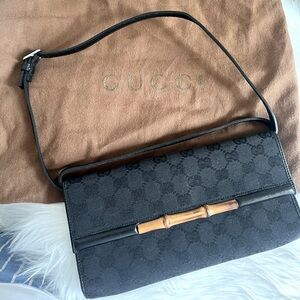 💯% authentic Gucci clutch/ shoulder bag